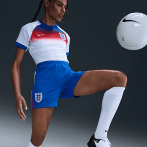 Rövidnadrág Nike ENGLAND 2025/26 STADIUM HOME WOMEN kép