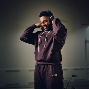 GymBeam Aura Hoodie Tee Brown kép