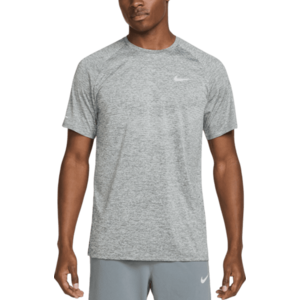 Rövid ujjú póló Nike Stride kép