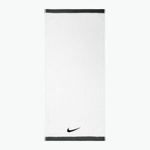 Nike Fundamental Törölköző Medium NP fehér/fekete (Fundamental Towel Medium NP N1012438) kép