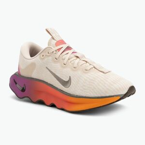 Nike Motiva SE női edzőcipő pearl white/pale ivory/vivid purple/metallic gold grain (Motiva SE HQ2626-200) kép