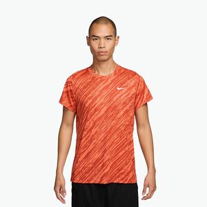Férfi teniszpóló Nike Court Dri-Fit Victory Print turf orange/white (Court Dri-Fit Victory Print IB1530-842) kép