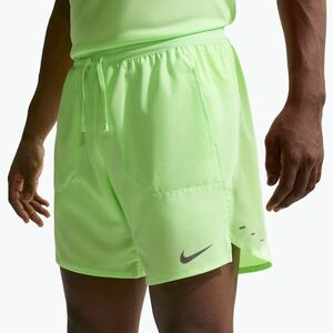 Férfi futóshort Nike Stride Dri-Fit 2in1 7" lime blast (Stride Dri-Fit 2in1 7" IF2036) kép