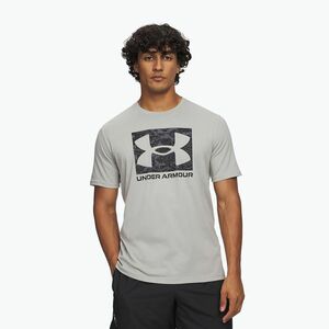 Férfi edzőpóló Under Armour ABC Camo Boxed Logo titanium/black (ABC Camo Boxed Logo 1361673-069) kép