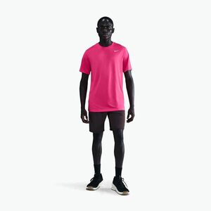Férfi edzőpóló Nike Dri-Fit Legend rush pink/matte silver (Dri-Fit Legend DX0989-666) kép