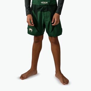 Gyerek edző rövidnadrág Venum Attack Kids Fightshorts forest green/off white (Attack Kids Fightshorts VENUM-05969-005) kép