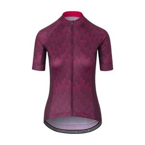 GIRO Rövid ujjú kerékpáros mez - CHRONO SPORT W - piros kép