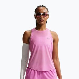 Női futópóló Nike Swift Breathe Dri-Fit light magenta/photon dust (Swift Breathe Dri-Fit IF1486-503) kép