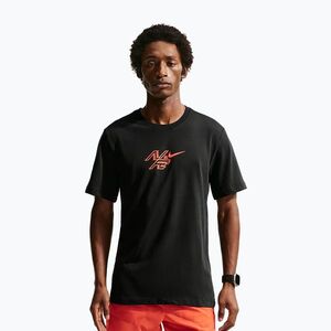 Férfi futópóló Nike AeroSwift Dri-Fit black/bright crimson (AeroSwift Dri-Fit IR4933-010) kép