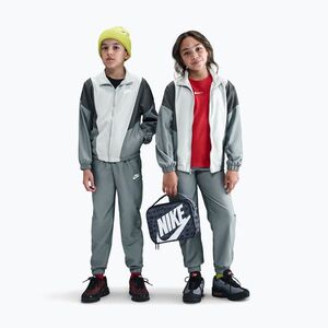 Gyerek melegítő Nike Sportswear Woven smoke grey/light smoke grey/white (Sportswear Woven HQ9314-084) kép