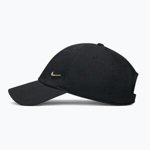 Baseballsapka Nike Dri-Fit Club Unstructured Metal Swoosh 2026 black/metallic gold (Dri-Fit Club Unstructured Metal Swoosh FB5372-011) kép