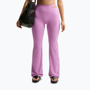 Női edzőnadrág Nike Zenvy High-Waisted Flared light magenta/white (Zenvy High-Waisted Flared IB9115-503) kép