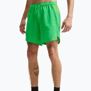 Férfi futónadrág Nike Stride Dri-Fit Brief-Lined 7" green spark (Stride Dri-Fit Brief-Lined 7" IF2046-391) kép
