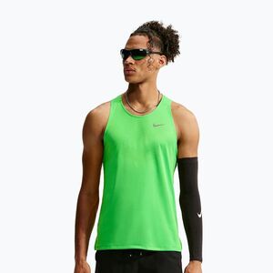 Férfi futó póló Nike Stride green spark (Stride Dri-Fit ADV HV5210-329) kép
