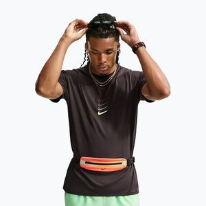 Férfi futó póló Nike Dri-Fit Running Top tar (Dri-Fit Running IW1083-009) kép