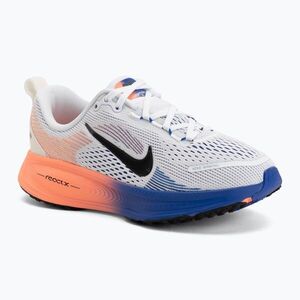 Gyerek futócipők Nike Vomero 18 white/racer blue/atomic pink/black (Vomero 18 HQ2157-115) kép