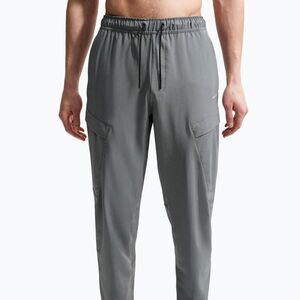 Férfi nadrág Nike Unlimited smoke grey/black/smoke grey (Unlimited Dri-Fit Versatile Cargo HJ3154-084) kép