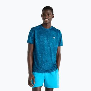 Férfi póló New Balance Essentials Printed T-Shirt streamsong (Essentials Printed MT6116OHSTS) kép