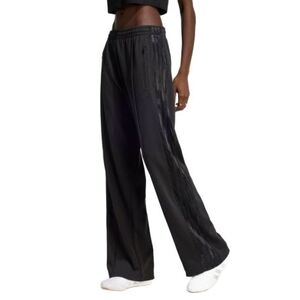 Női melegítőnadrágok ADIDAS ORIGINALS FIREBIRD LACETPBLACK kép