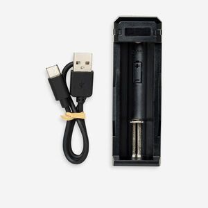 Decathlon Akkumulátortöltő, Li-ion 5V, 18650 és 21700 kép