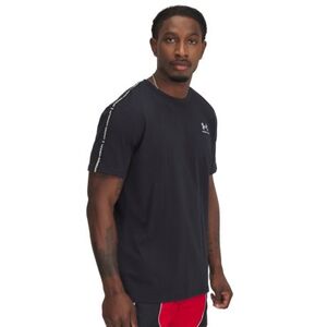 Férfi rövid ujjú póló UNDER ARMOUR UA Icon HWT Tee Taping-BLK kép