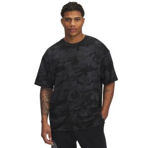 Férfi rövid ujjú póló UNDER ARMOUR Hwt AOP SS-BLK kép