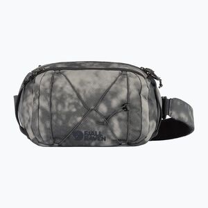 Egyvállas városi hátizsák Fjällräven Skule Graphics Sling 6 l fossil/shade (Skule Graphics Sling 6 F23200412) kép
