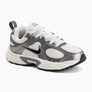 Gyermekcipő Nike V5 RNR phantom/pencil point/black (V5 RNR HQ6412-003) kép