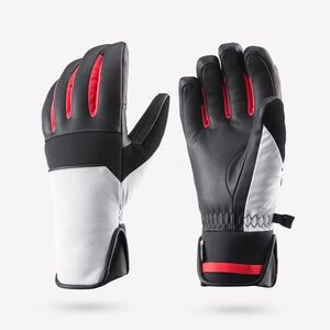 Black/White/Red kép