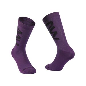 NORTHWAVE Klasszikus kerékpáros zokni - EXTREME AIR - lila/fekete kép