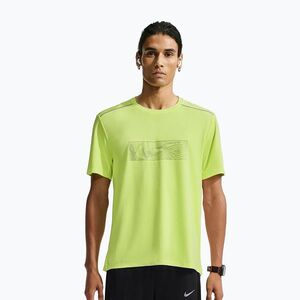 Férfi futó póló Nike Miler light lemon twist (Miler Dri-Fit UV Protection Winterized IO1223-736) kép