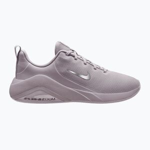 Női edzőcipők Nike Bella 7 platinum violet/metallic silver (Bella 7 FZ1689-013) kép