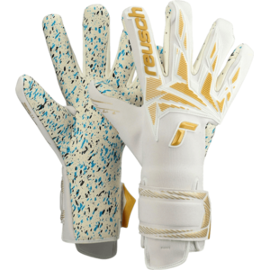 Attrakt Freegel Fusion x Unai Simón WC Champion kép