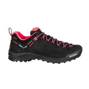Női alacsony túrázó teljes bőr cipő SALEWA Wildfire Leather GTX W black fluo coral kép